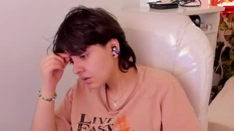 Snapshot of nathalyy_ds chatting on June 2026 05:44:02 PM nathalyy_ds online show from June 2026 05:44:02 PM