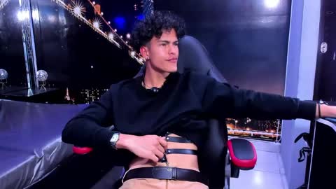 nathan_carson1 online show from December 2024 04:42:01 PM