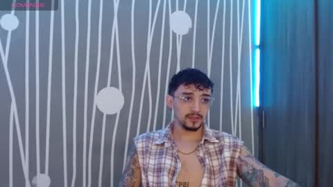 Snapshot of nathanray99 chatting on December 2024 03:37:02 PM nathanray99 online show from December 2024 03:37:02 PM