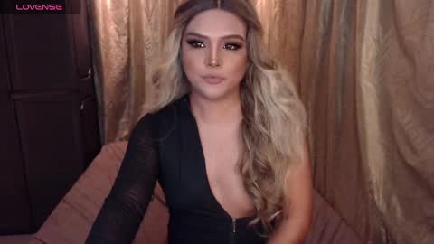 Snapshot of nativedoll chatting on December 2024 05:50:02 AM Athena online show from December 2024 05:50:02 AM