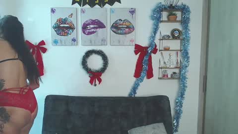 Snapshot of natt_honey chatting on January 2025 07:49:02 AM NATT STRONG online show from January 2025 07:49:02 AM