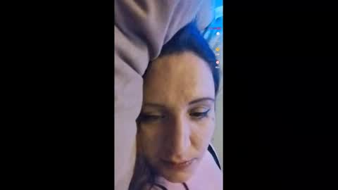 Noemii Knightz online show from September 2025 10:27:01 AM