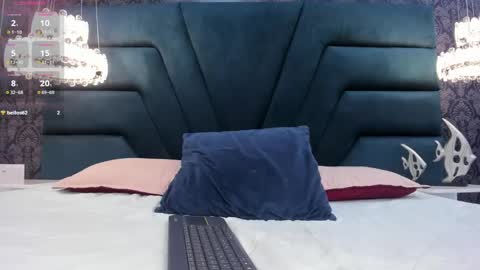 Snapshot of natty_roberts_ chatting on January 2025 10:43:01 PM Natty online show from January 2025 10:43:01 PM