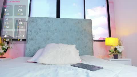 Snapshot of natty_roberts_ chatting on February 2025 08:13:02 PM Natty online show from February 2025 08:13:02 PM