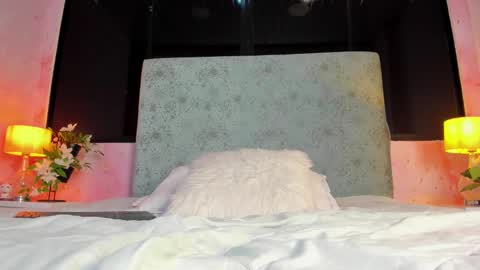 Snapshot of natty_roberts_ chatting on February 2025 11:15:01 PM Natty online show from February 2025 11:15:01 PM