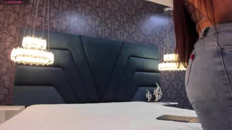 Snapshot of natty_roberts_ chatting on February 2025 08:04:02 PM Natty online show from February 2025 08:04:02 PM