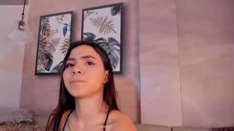 Snapshot of natty_roberts_ chatting on February 2025 08:36:01 PM Natty online show from February 2025 08:36:01 PM