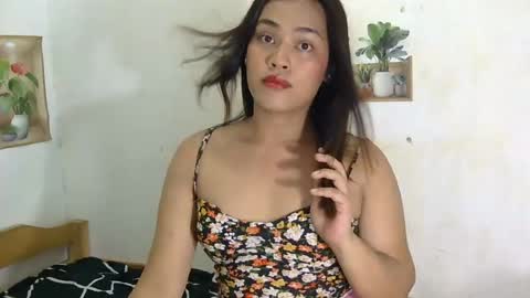 Snapshot of natural_beautycum chatting on August 2026 10:39:02 AM justine online show from August 2026 10:39:02 AM