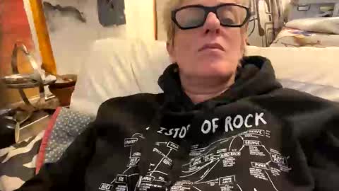 Snapshot of naturalbornsinfull chatting on November 2025 01:24:03 PM naturalbornsinfull online show from November 2025 01:24:03 PM