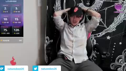 Snapshot of naturesbest951 chatting on October 2025 03:18:01 AM NATURESBEST online show from October 2025 03:18:01 AM