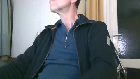 naturista25 online show from November 2025 06:21:01 PM