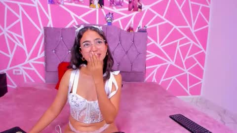 Natalia online show from December 2025 12:37:02 AM