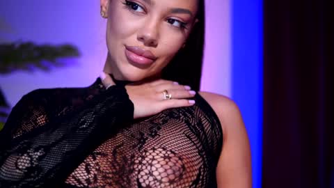 Snapshot of natydesiree chatting on December 2024 10:55:02 PM Naty online show from December 2024 10:55:02 PM