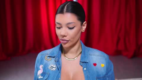 Snapshot of natydesiree chatting on January 2025 07:26:02 PM Naty online show from January 2025 07:26:02 PM