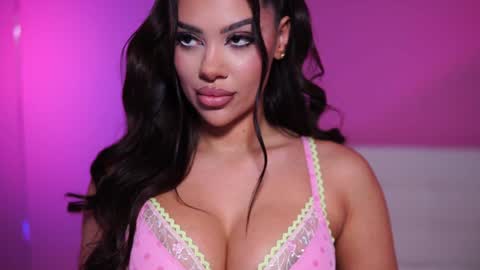 Snapshot of natydesiree chatting on February 2025 10:29:02 PM Naty online show from February 2025 10:29:02 PM