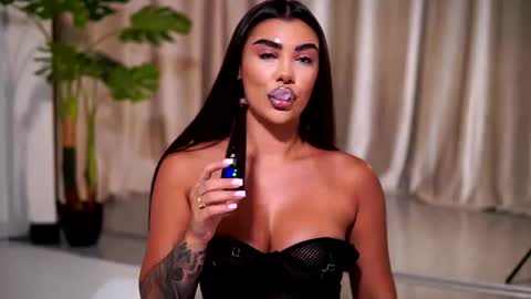 Naty online show from July 2026 08:05:01 PM