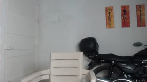 Snapshot of natzumi_mcqueen chatting on January 2025 11:57:01 AM Stella Mcqueen online show from January 2025 11:57:01 AM