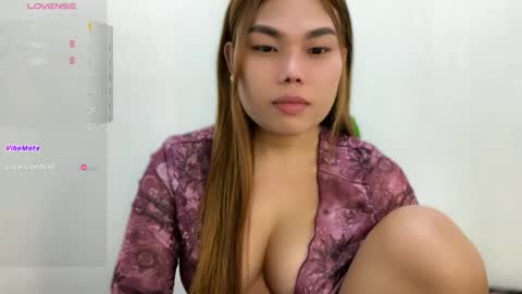 Shuvee Keiko Half Japanese  Half Pinay online show from February 2026 10:07:02 AM