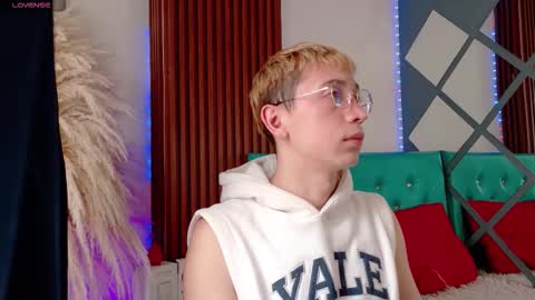 Snapshot of naughty__chris chatting on November 2025 01:10:01 PM Christopher Chris online show from November 2025 01:10:01 PM