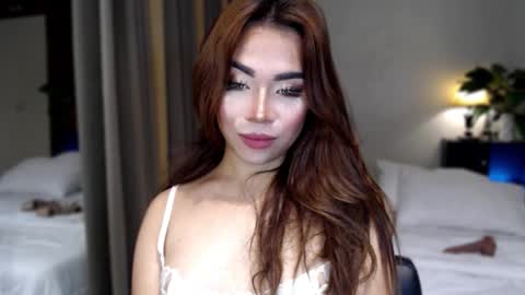 Snapshot of naughty_dreamerxxx chatting on November 2025 04:25:02 AM Queen Jess online show from November 2025 04:25:02 AM