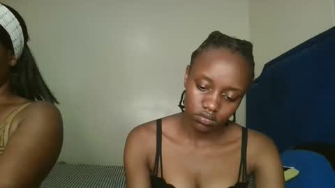 naughty_ellaa online show from September 2025 05:29:02 PM