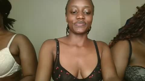 naughty_ellaa online show from September 2025 05:51:02 PM