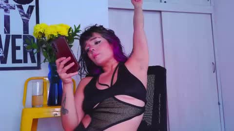 Snapshot of naughty_em_17 chatting on October 2025 08:31:01 PM Em please help me reach 100 thumbs up 3 online show from October 2025 08:31:01 PM