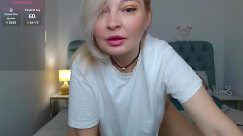 Snapshot of naughty_milena chatting on December 2025 07:49:01 AM Milena online show from December 2025 07:49:01 AM