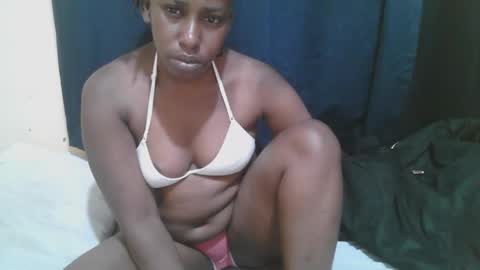 Snapshot of naughty_slender2 chatting on November 2025 08:25:02 PM jn online show from November 2025 08:25:02 PM