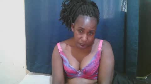 Snapshot of naughty_slender2 chatting on November 2025 03:01:02 PM jn online show from November 2025 03:01:02 PM