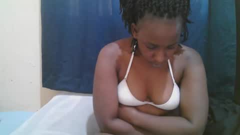 Snapshot of naughty_slender2 chatting on November 2025 08:05:01 AM jn online show from November 2025 08:05:01 AM