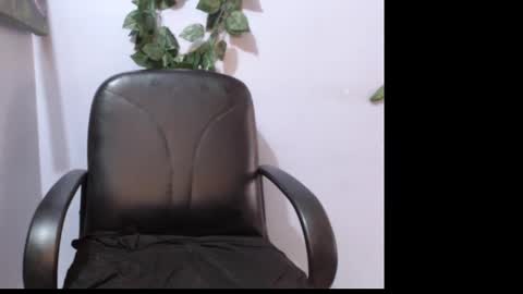 Snapshot of naughty_xxbunny chatting on March 2025 08:54:02 AM beauty online show from March 2025 08:54:02 AM