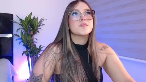 LANAindependent model online show from December 2024 06:04:02 AM