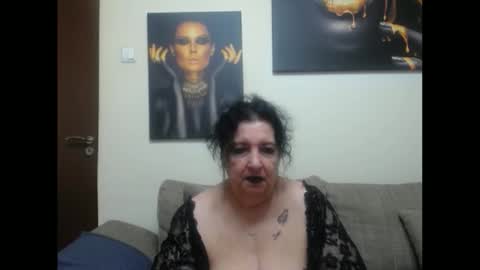 Snapshot of naughtykorin chatting on May 2026 06:42:02 PM korin online show from May 2026 06:42:02 PM