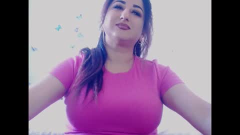 Snapshot of naughtymaya4you chatting on September 2025 09:55:02 AM naughtymaya4you online show from September 2025 09:55:02 AM