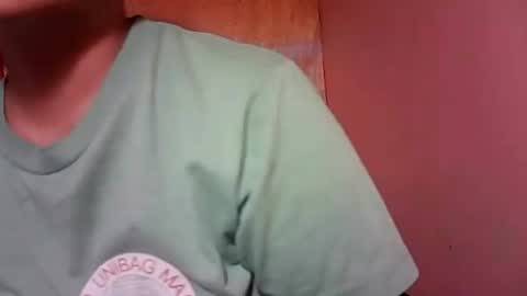 naughtymom_33 online show from October 2025 10:18:02 PM