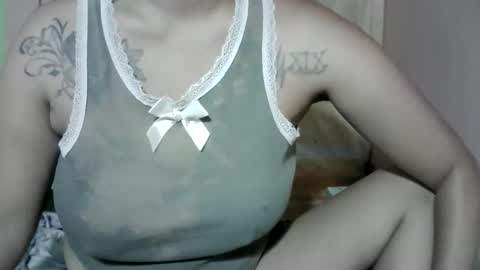 naughtymom_33 online show from October 2025 07:48:02 PM