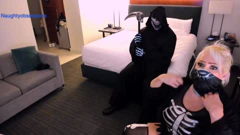 Aphroditecall me A for short online show from November 2025 06:59:02 AM