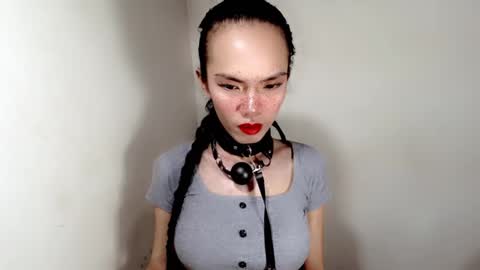 Snapshot of naughtypetiteangel chatting on November 2025 09:31:01 AM naughtypetiteangel online show from November 2025 09:31:01 AM