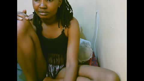 naughtyqueen online show from November 2025 12:00:01 AM