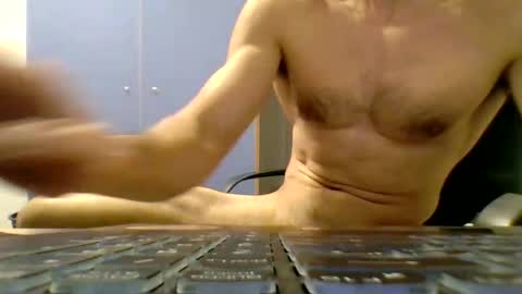 Snapshot of naughtywolf322 chatting on May 2026 09:31:02 PM Volk online show from May 2026 09:31:02 PM
