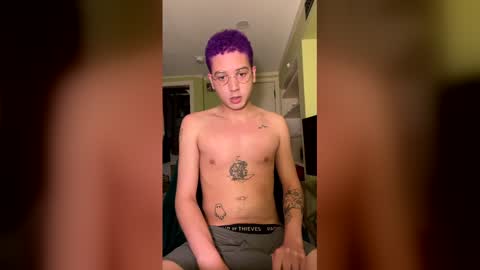 naughtyz222 online show from May 2026 12:17:01 AM