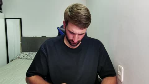 Snapshot of naugthy18boy chatting on February 2026 08:35:01 PM Nico online show from February 2026 08:35:01 PM