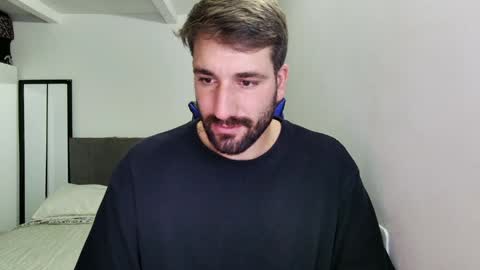 Nico online show from April 2026 07:58:02 PM