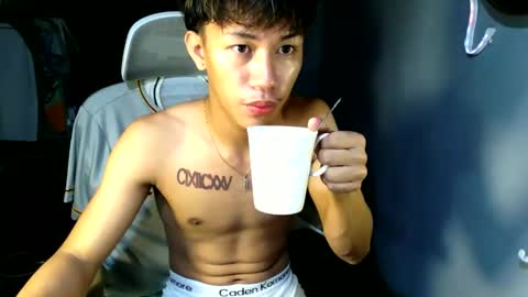 Snapshot of naugthyboyloy chatting on May 2026 07:31:01 PM Loy online show from May 2026 07:31:01 PM