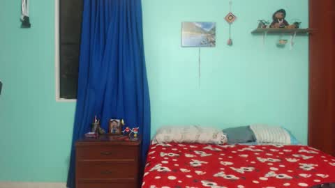 Snapshot of naugthymilf23 chatting on November 2025 01:40:01 AM keyra online show from November 2025 01:40:01 AM