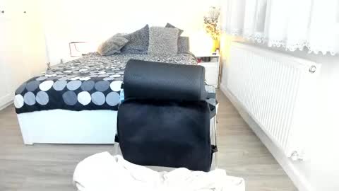 Snapshot of nauty_leila chatting on February 2025 06:28:01 AM KimBeee online show from February 2025 06:28:01 AM