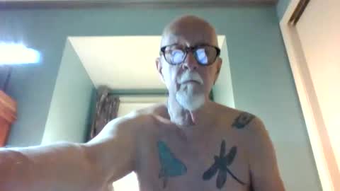 navyman1962 online show from April 2026 04:39:01 AM