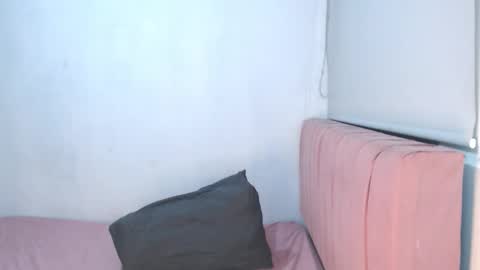 elianis online show from November 2025 05:50:02 AM