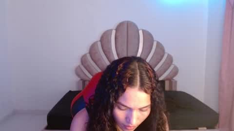 naya_fox1 online show from December 2025 11:56:01 PM